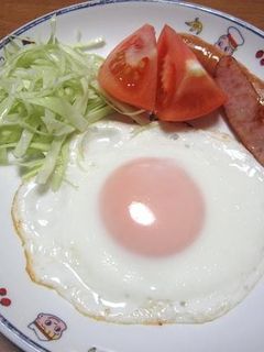 半熟目玉焼きウインナー添え-レシピのメイン写真