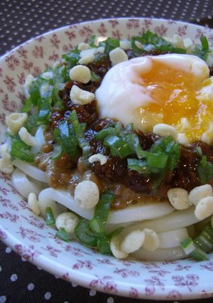 ぶっかけ納豆うまみ肉味噌風うどん-レシピのメイン写真
