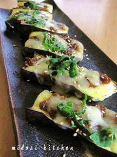 フライパンで簡単*なすの肉味噌チーズ焼き-レシピのメイン写真