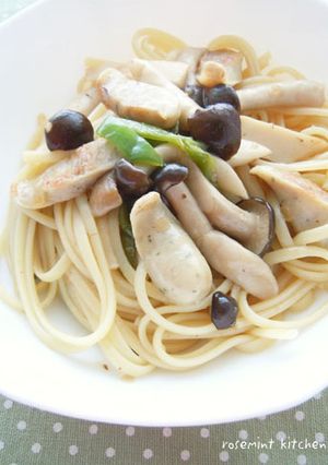 たっぷりきのこのこく仕立て青じそパスタ-レシピのメイン写真