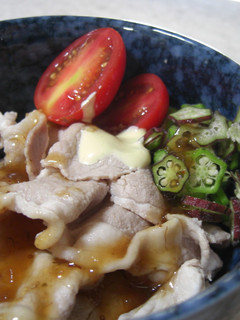 こく旨！生野菜と冷しゃぶの青ジソ風味丼-レシピのメイン写真