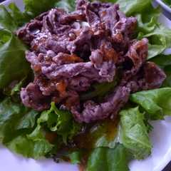 รูปของ ヘルシー贅沢サラダ♪牛肉バージョン