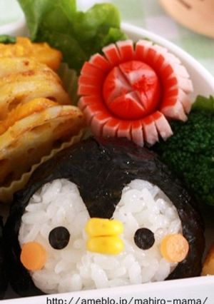 お弁当を華やかに飾って＊ウインナーのお花-レシピのメイン写真
