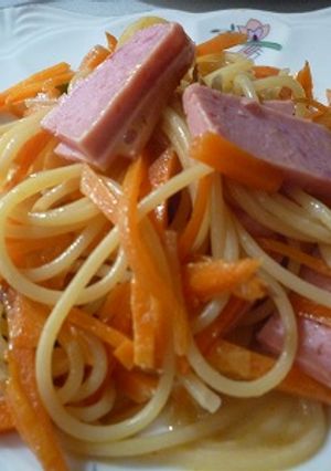 那菜ちゃん大好き人参と花ソーセージのパスタ-レシピのメイン写真