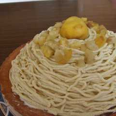 รูปของ 私が食べたかったモンブランタルト。栗。