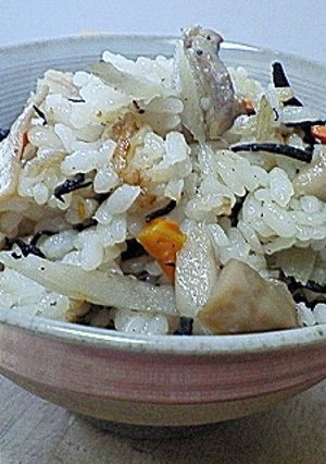 具だくさん！炊き込みご飯（圧力鍋）-レシピのメイン写真
