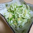 我が家の定番★アボカドと玉ねぎのサラダ