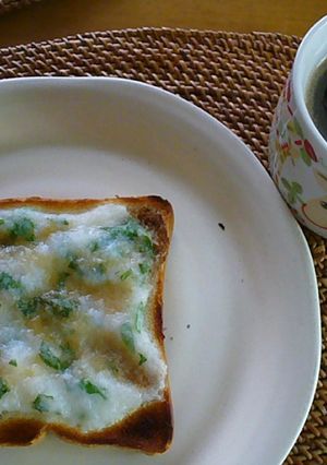 とろろトースト-レシピのメイン写真