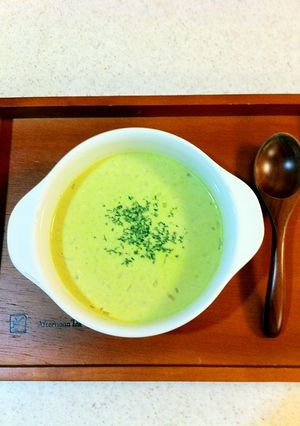 簡単！アボガドとミルクのあったかスープ-レシピのメイン写真