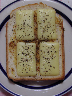 粒チートースト♪-レシピのメイン写真