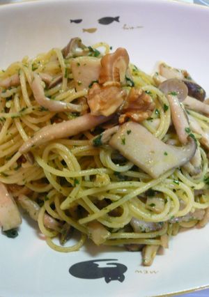 きのことくるみの大葉ソースパスタ-レシピのメイン写真