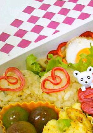 簡単～お弁当飾りにハートかにかま-レシピのメイン写真