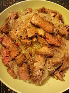 牛ステーキ肉と春雨のエスニックサラダ-レシピのメイン写真