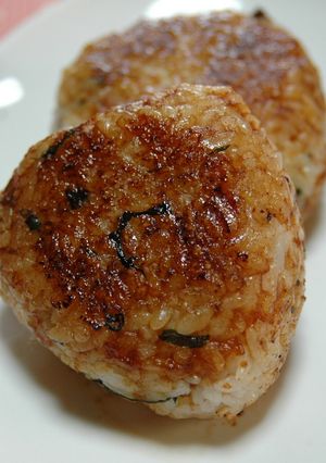 焼肉のタレで焼きおにぎり✿-レシピのメイン写真