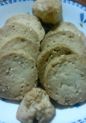 ほんのり塩味☆米粉入り白ごまのクッキー-レシピのメイン写真