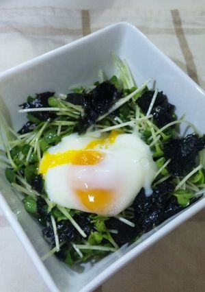 ■貝割れ菜の海苔合え温泉卵添え■-レシピのメイン写真