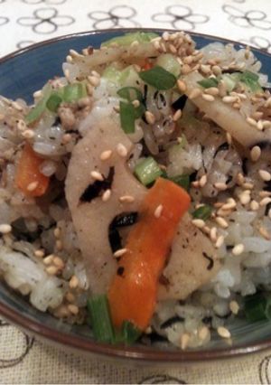 蓮根とごぼうのまぜご飯-レシピのメイン写真