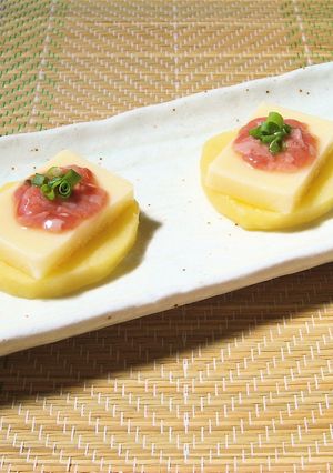 ちょこっとつまみ　酒盗とチーズ-レシピのメイン写真