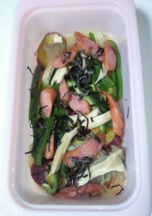 定番だけどウマイ!!塩昆布でホットサラダ-レシピのメイン写真