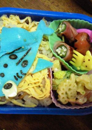 デコ弁 ジンベイザメ-レシピのメイン写真