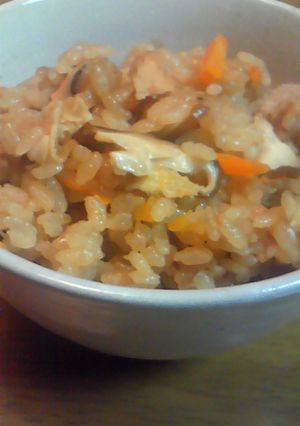 簡単なのにメイン級☆炊き込みご飯-レシピのメイン写真