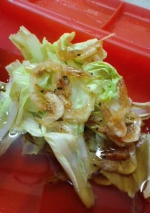 お弁当に！ルクエで2分☆キャベツの煮物♪-レシピのメイン写真