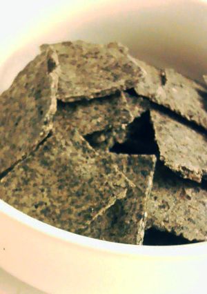 素材3つ レンジ de 多胡麻せんべい♪-レシピのメイン写真