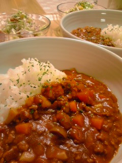 手早く!トマト缶とひき肉でカレー-レシピのメイン写真