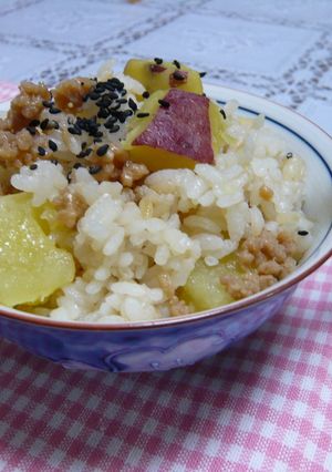 ほっこほこ♪さつま芋&そぼろのご飯-レシピのメイン写真