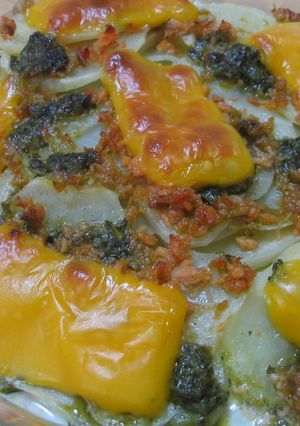 鮭とバジル風味のポテトチーズ焼き-レシピのメイン写真