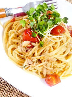 ツナとプチトマトのあったかサラダパスタ-レシピのメイン写真