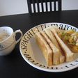 カマンベール入りチーズトースト