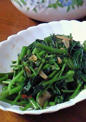 ピリ辛!空芯菜のにんにく炒め-レシピのメイン写真