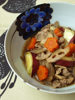 薄切り豚バラ肉と根菜の煮物-レシピのメイン写真