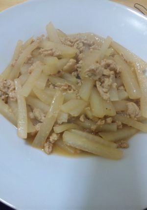簡単♪ヘルシー♪大根と鶏ひき肉の炒め煮-レシピのメイン写真