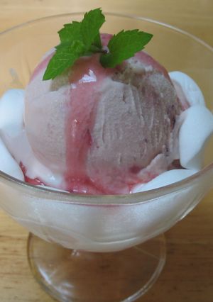 ヨーグルトマシュマロアイスイチゴ風味-レシピのメイン写真