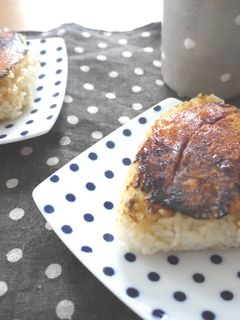 カリカリ☆おこげチーズの焼きおにぎり-レシピのメイン写真
