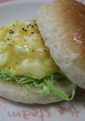卵チーズでパンを美味しく♬-レシピのメイン写真