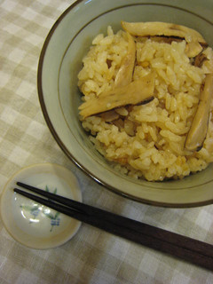 秋の味覚。松茸の炊き込みご飯-レシピのメイン写真
