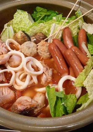 よせ鍋の材料で出来る！トマト鍋-レシピのメイン写真