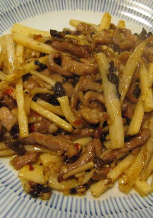 四川風豚肉とレンコンの炒め物（魚香肉絲）-レシピのメイン写真