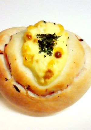 パンの成形　パン屋さんのハムマヨコーン-レシピのメイン写真