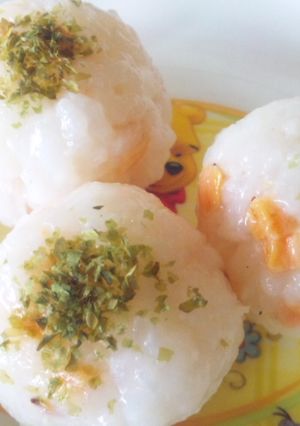 離乳食 秋鮭のコロコロおにぎり♪-レシピのメイン写真