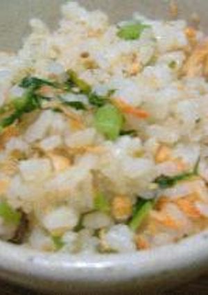 鮭と菜っ葉のごまチャーハン-レシピのメイン写真