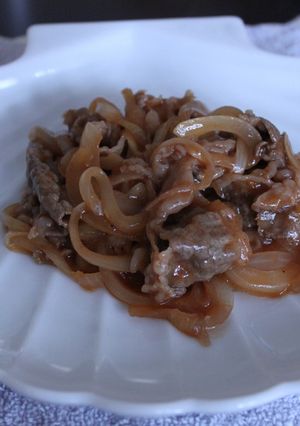 すぐできちゃう牛肉のオニオン煮-レシピのメイン写真