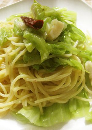 アンチョビとキャベツの塩パスタ-レシピのメイン写真