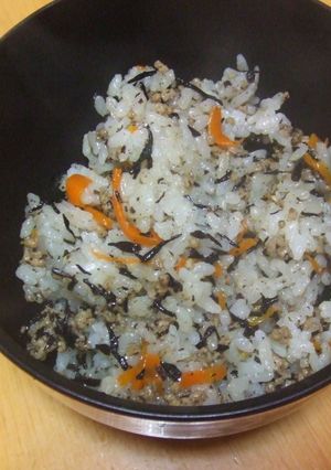 ♪♪ひじきの混ぜご飯♪♪-レシピのメイン写真