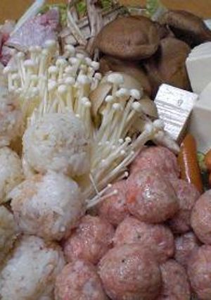 まんまる鶏つくねとだまっこの鍋　　　♪♪-レシピのメイン写真