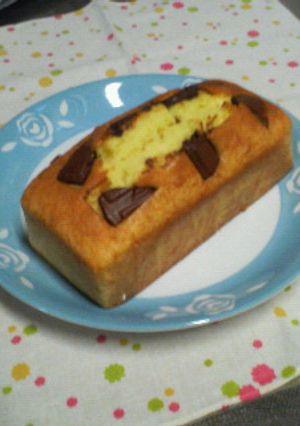 板チョコごろごろ☆簡単パウンドケーキ♪-レシピのメイン写真