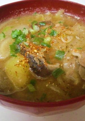 余った野菜でトン汁風☆味噌汁!-レシピのメイン写真